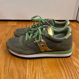 Saucony green and gold